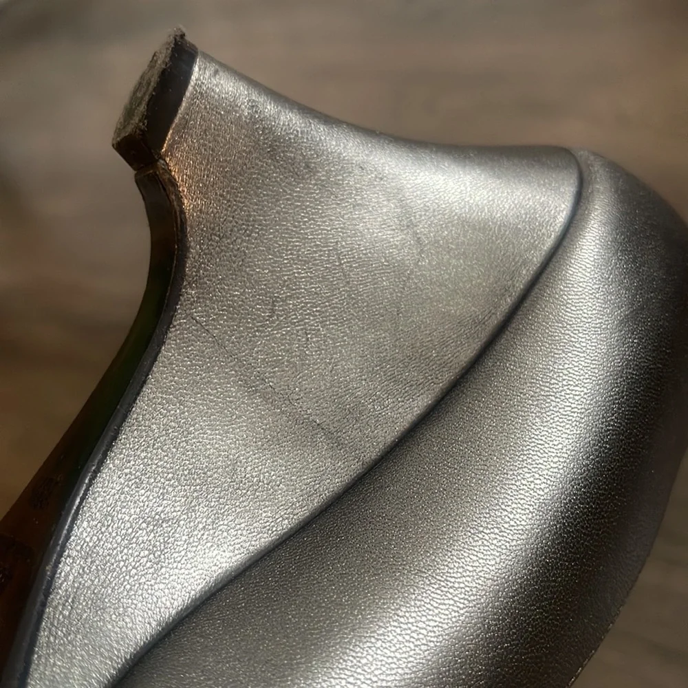 Bruno Magli Metallic Pewter Wedge Heel Sz 38 1/2